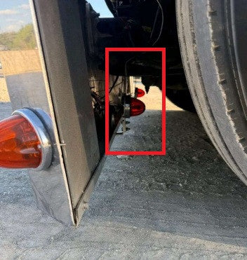 KENWORTH W900 BUMPER BRACKET WITH WATERMELON BASE