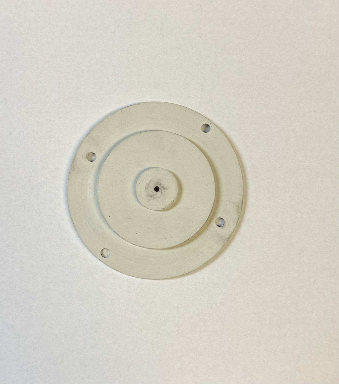 WHITE RUBBER GASKET-4 SCREW HOLE