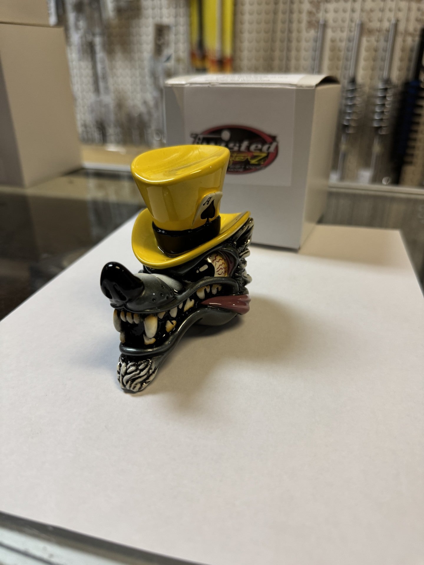 WOLF HEAD SHIFTER