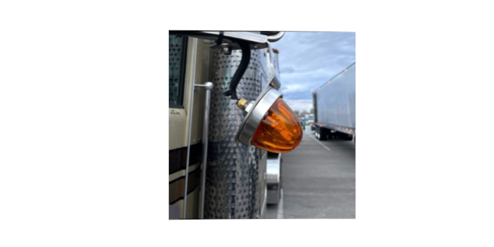 45-DEGREE WATERMELON LIGHT ANGLED BRACKET