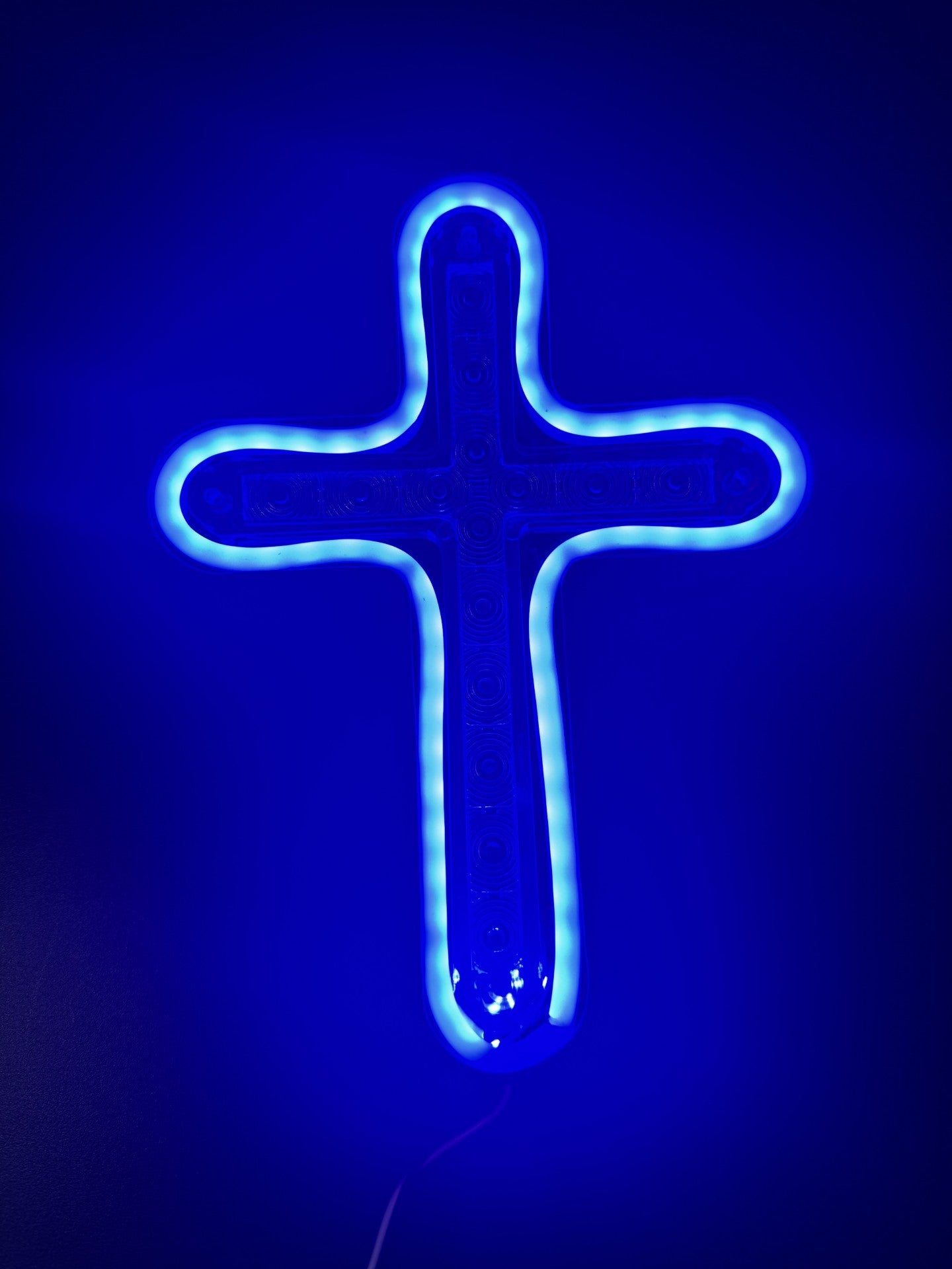 CROSS LED LIGHT WITH CENTER PLASTIC