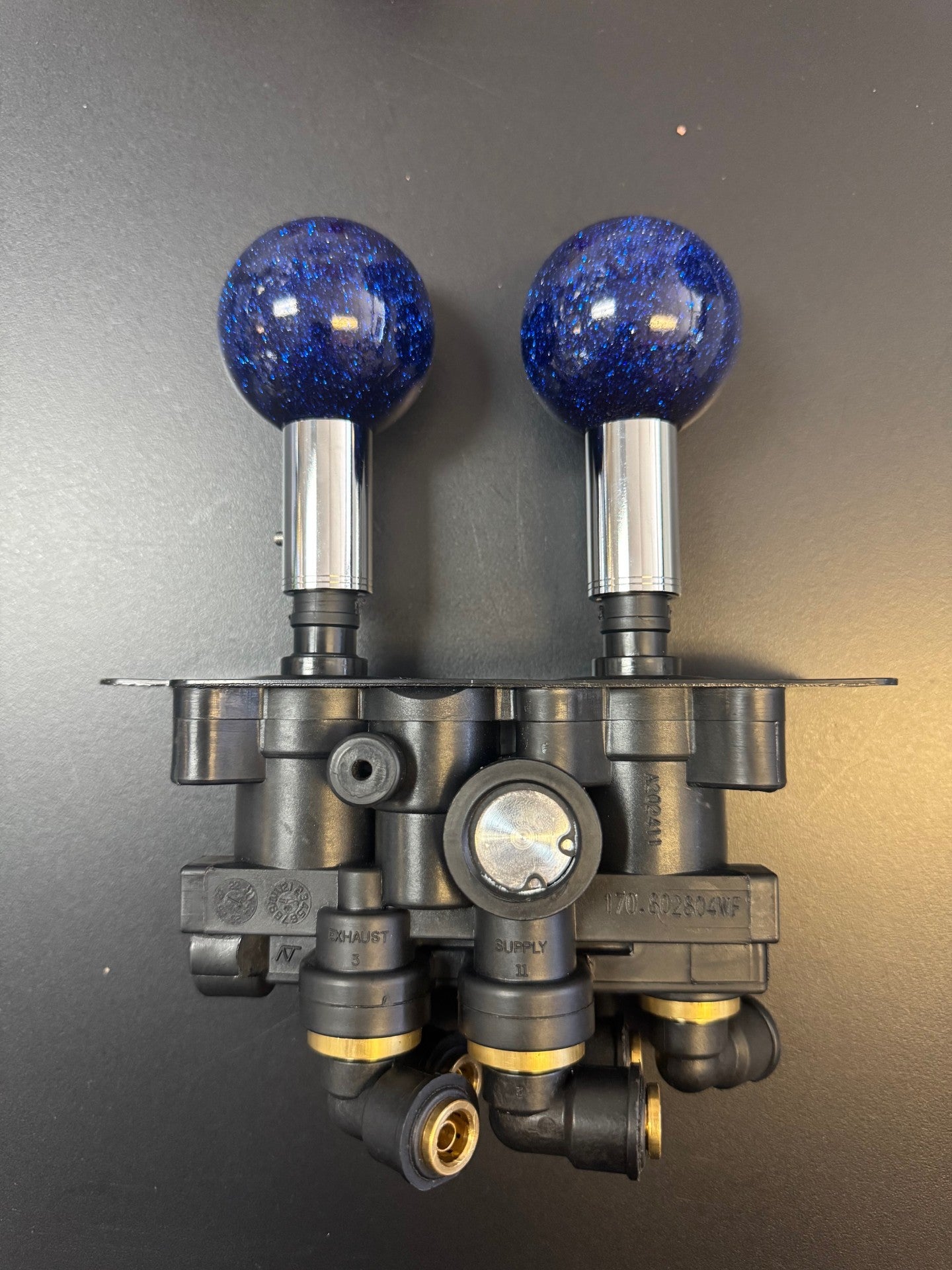 CUSTOM AIR BRAKE KNOBS "TRACTOR & TRAILER"