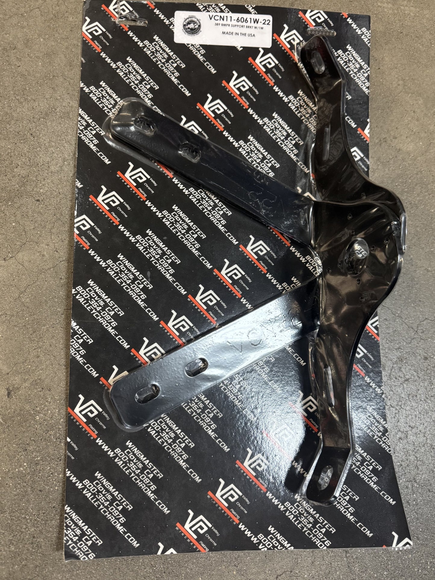 PETERBILT BUMPER BRACKET W/ WATERMELON BASE