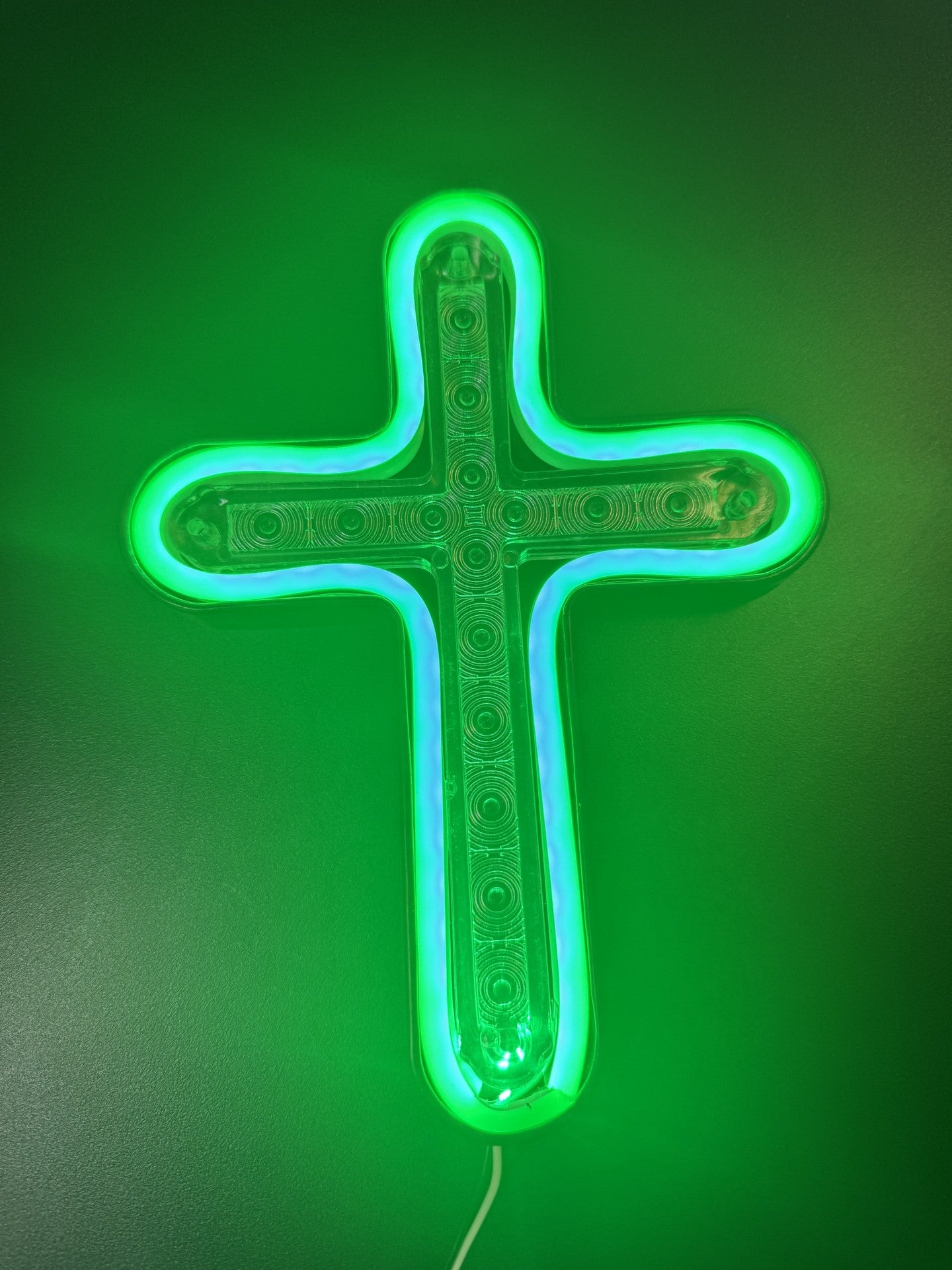 CROSS LED LIGHT WITH CENTER PLASTIC