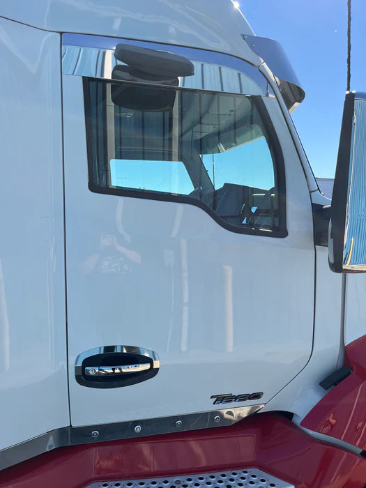 Kenworth T680/T880 Chrome Cab Handle (PAIR)