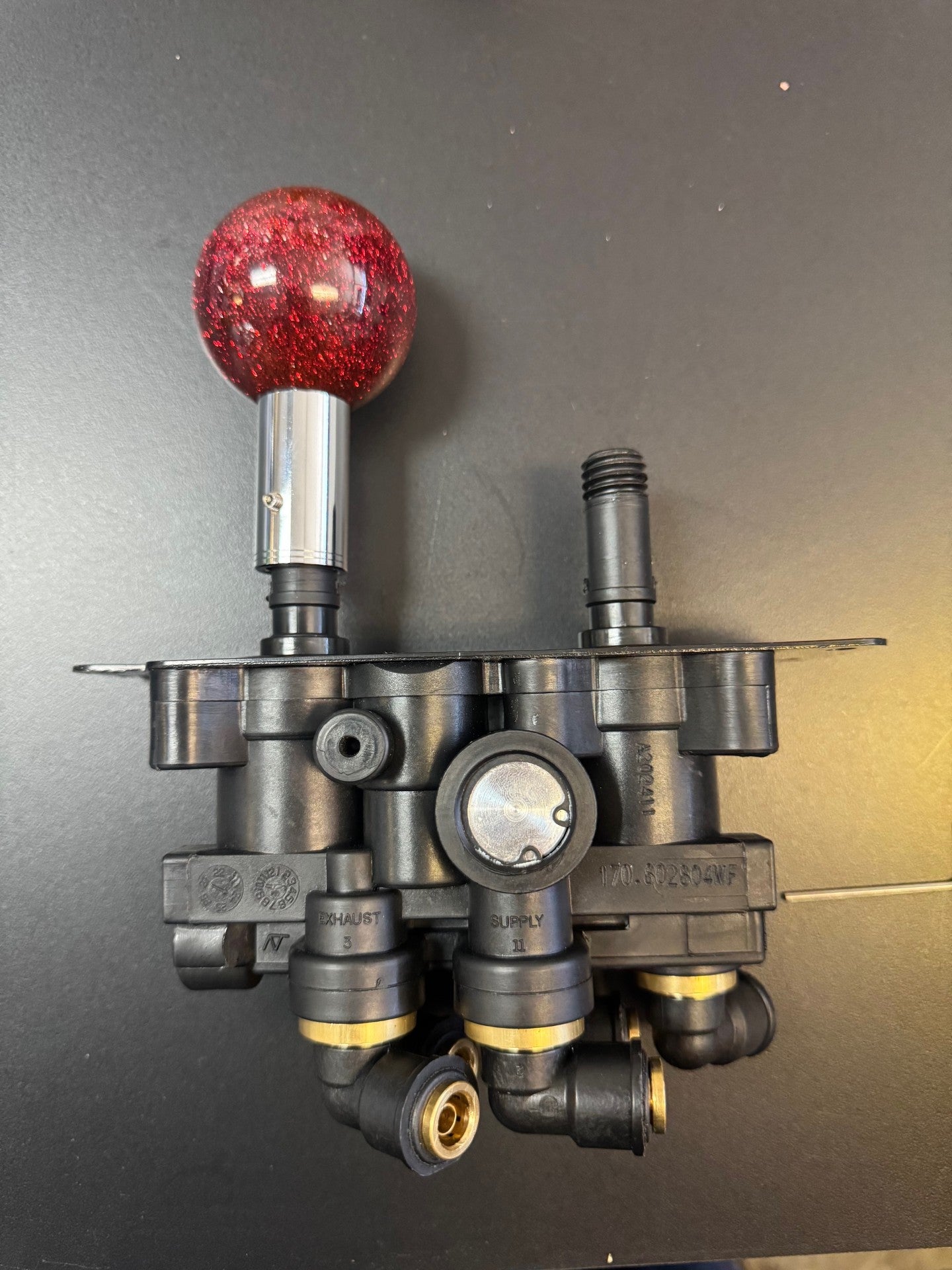 CUSTOM AIR BRAKE KNOBS "TRACTOR & TRAILER"